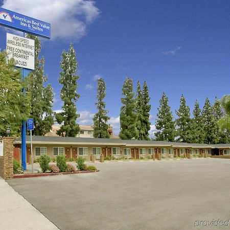 Americas Best Value Inn San Bernardino Exterior foto